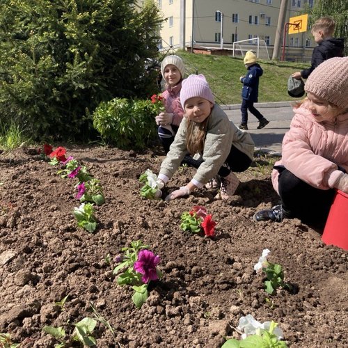 Акция "Посади цветок - укрась планету!"