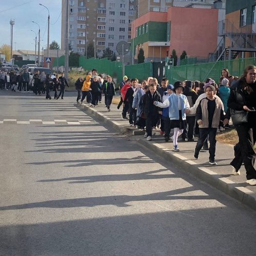 Учебно - тренировочное занятие с целью усиления антитеррористической безопасности на территории школы 02.10.2024