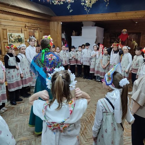 "Живые уроки" традиций и обычаев русского народа