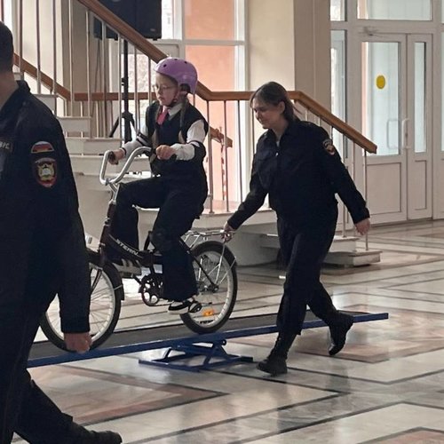 Отряд юных инспекторов движения на олимпиаде по ПДД