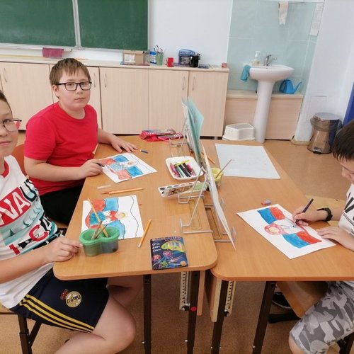 СОШ 1 отмечает День России