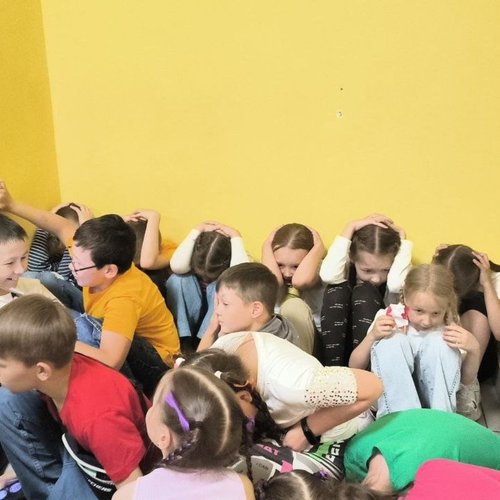 Антитеррористические учения в пришкольном лагере