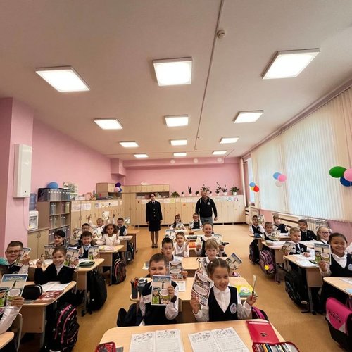 УРОКИ ПДД ВМЕСТЕ  С "ЛАБОРАТОРИЕЙ БЕЗОПАСНОСТИ" УРОКИ ПДД ВМЕСТЕ  С "ЛАБОРАТОРИЕЙ БЕЗОПАСНОСТИ"