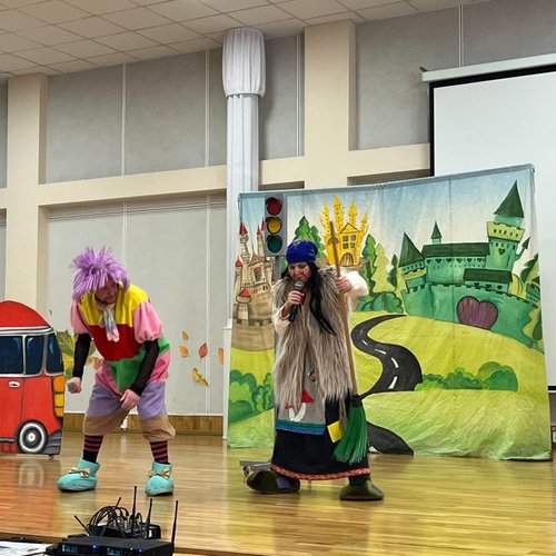 УЧИМ ПРАВИЛА ДОРОЖНОГО ДВИЖЕНИЯ