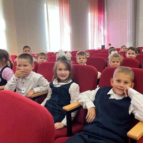 УЧИМ ПРАВИЛА ДОРОЖНОГО ДВИЖЕНИЯ