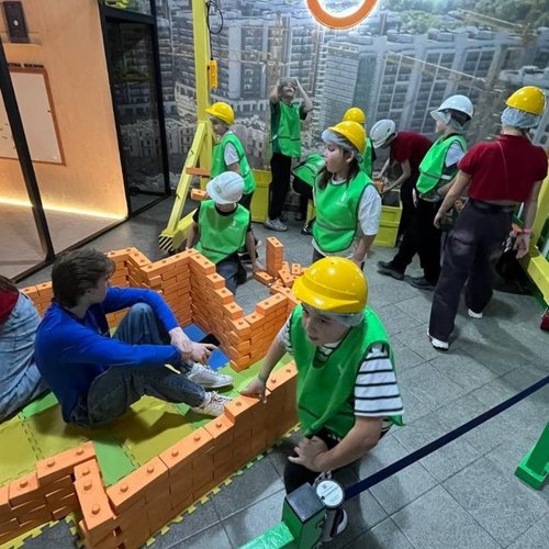 4Б знакомится с Казанью