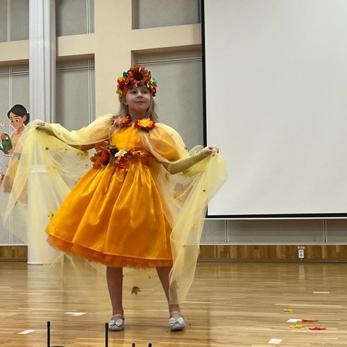 Дефиле-конкурс "Мисс и мистер Осень"