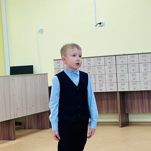 КОНКУРС ЧТЕЦОВ В 1Б КЛАССЕ