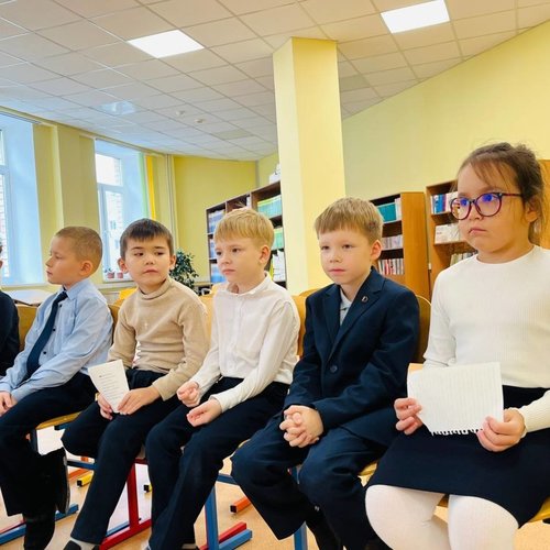 КОНКУРС ЧТЕЦОВ В 1Б КЛАССЕ