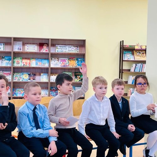 КОНКУРС ЧТЕЦОВ В 1Б КЛАССЕ