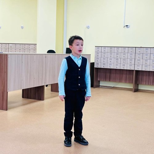 КОНКУРС ЧТЕЦОВ В 1Б КЛАССЕ