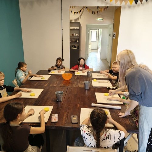 3А постигает азы гончарного мастерства 3А постигает азы гончарного мастерства