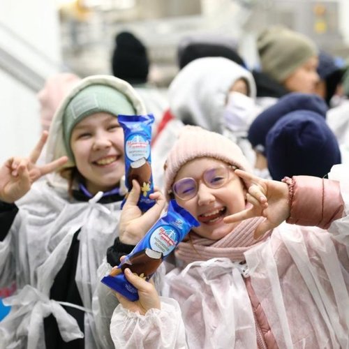 Необычная экскурсия 4А класса: в гости к «Волга Айс» 