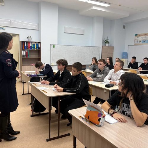 Профилактическая беседа по ПДД с инспектором ГАИ