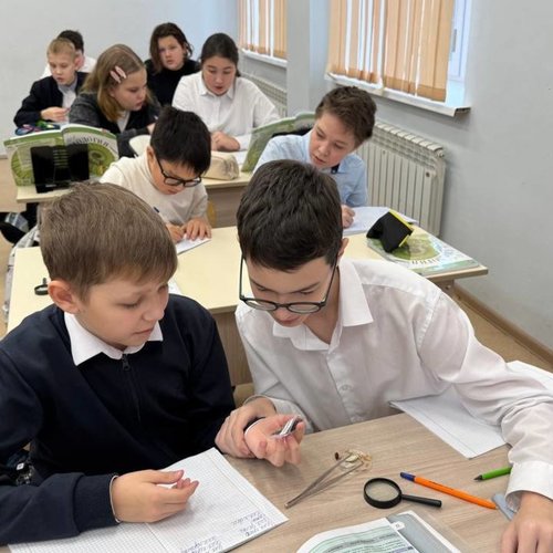 Практика против теории.