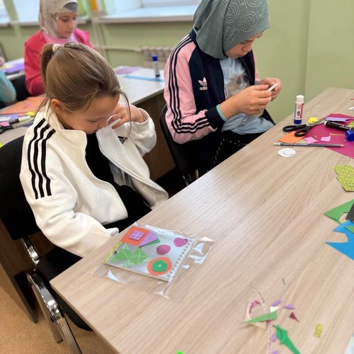 Интерактивная экскурсия "Геометрия цвета и звука" от КВЦ "Радуга"