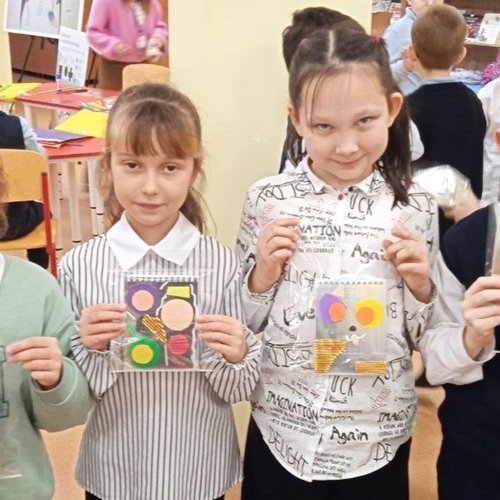 Интерактивная экскурсия "Геометрия цвета и звука" от КВЦ "Радуга"