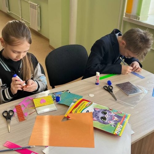 Интерактивная экскурсия "Геометрия цвета и звука" от КВЦ "Радуга"