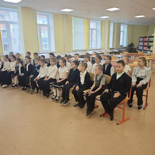 Интерактивная экскурсия "Геометрия цвета и звука" от КВЦ "Радуга"