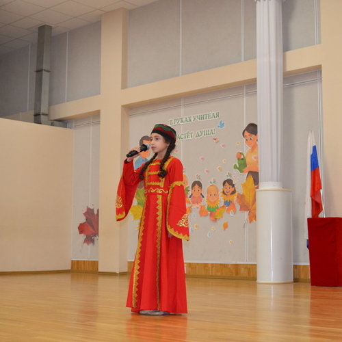 🌍 “Народов много - Родина одна!”: Конкурс-фестиваль национальных культур в нашей школе! 🌍