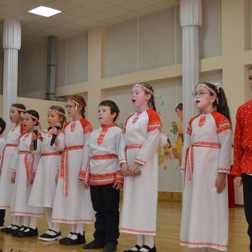 🌍 “Народов много - Родина одна!”: Конкурс-фестиваль национальных культур в нашей школе! 🌍