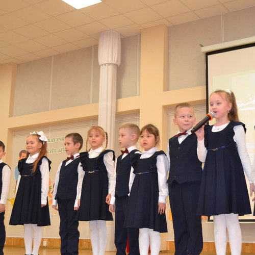 🌍 “Народов много - Родина одна!”: Конкурс-фестиваль национальных культур в нашей школе! 🌍