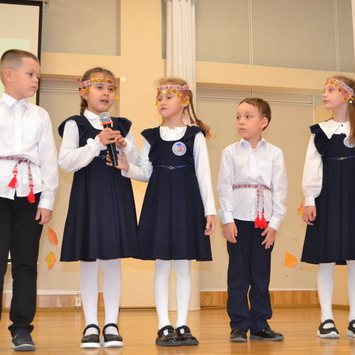 🌍 “Народов много - Родина одна!”: Конкурс-фестиваль национальных культур в нашей школе! 🌍