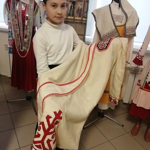 Акция "На работу и учебу с чувашской вышивкой"