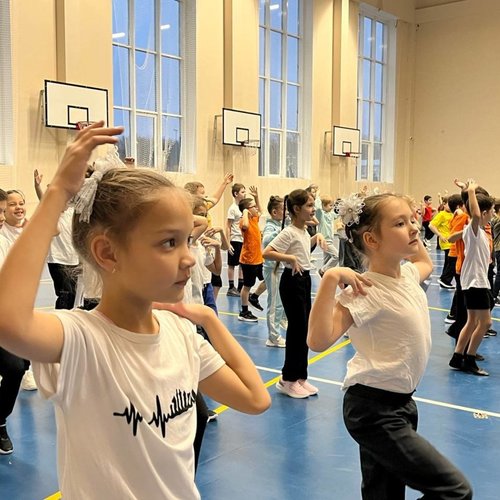 Утренняя зарядка с мамой!