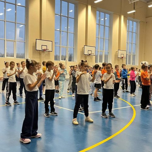 Утренняя зарядка с мамой!