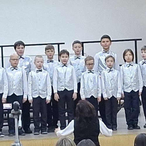 Школьный хор на концерте в ЧГПУ