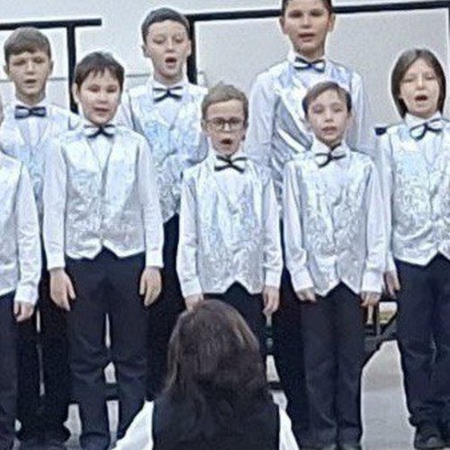 Школьный хор на концерте в ЧГПУ