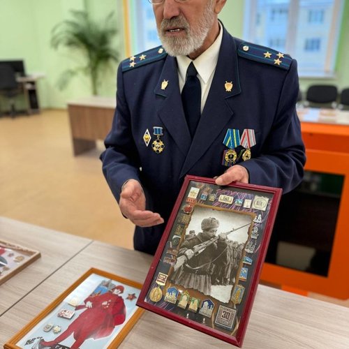 Выставка значков, посвященная Великой Отечественной войне