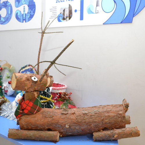 Конкурс-выставка новогодних поделок 2025