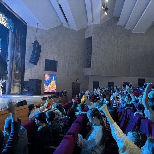 Новый год к нам мчится!