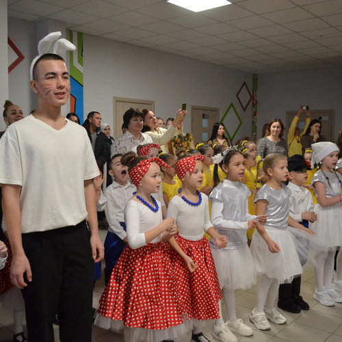 НОВЫЙ ГОД К НАМ МЧИТСЯ!