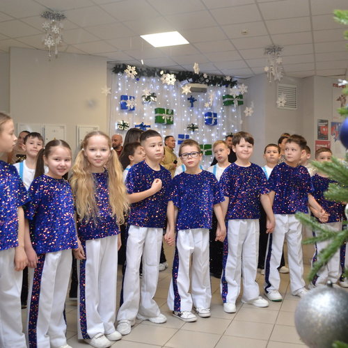 НОВЫЙ ГОД К НАМ МЧИТСЯ!