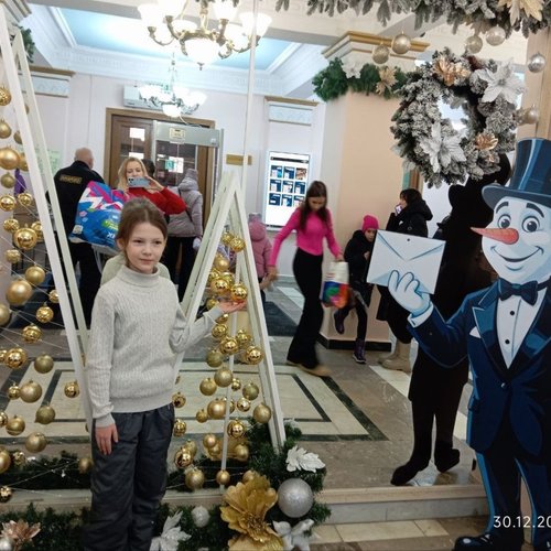 Ученики СОШ 1 побывали на Кремлевской елке в Нижнем Новгороде.