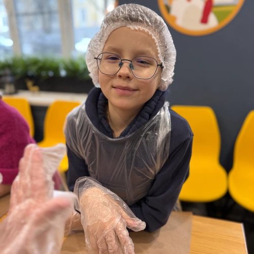 4Ж на мастер-классе по приготовлению бургеров в ресторане «КОК»