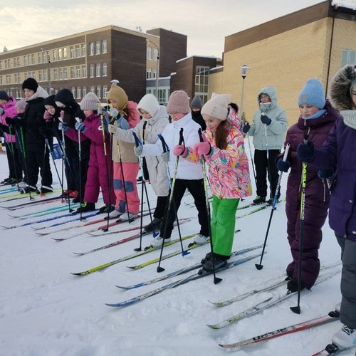 Школа №1 отмечает День зимних видов спорта!