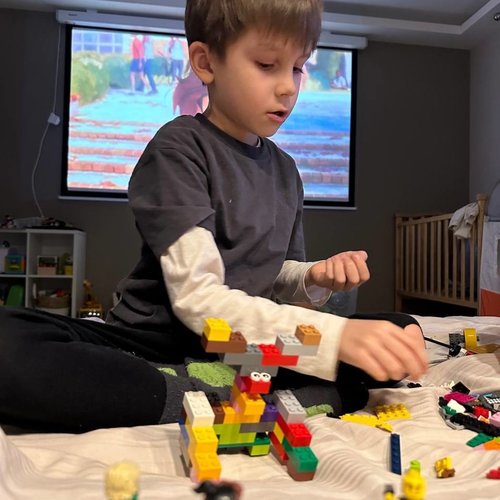 🎉 С Днем LEGO, друзья! 🎉