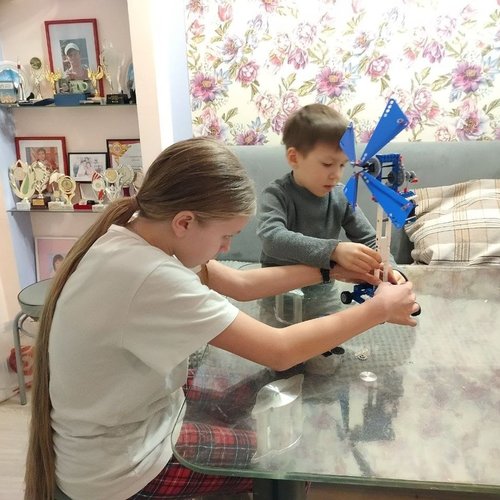 🎉 С Днем LEGO, друзья! 🎉