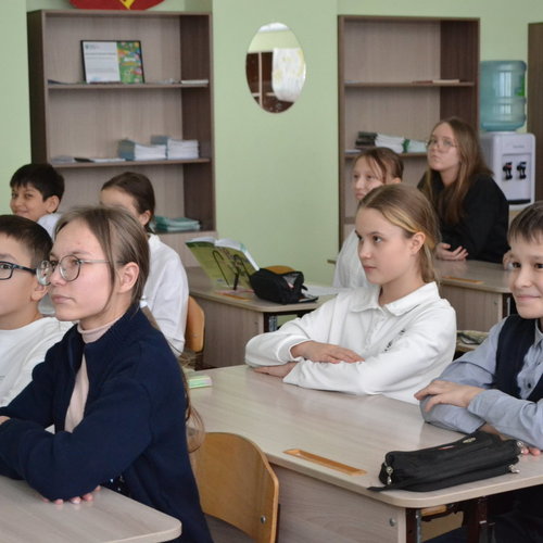 «Первые» в гостях у пятиклассников