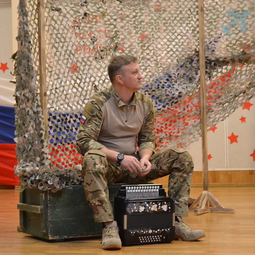 "Жизнь за други своя". Спектакль на сцене СОШ 1.