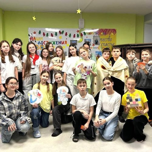 НАШИ ПЕРВЫЕ НА СМЕНЕ В ГУБЕРНАТОРСКОМ ЛАГЕРЕ  