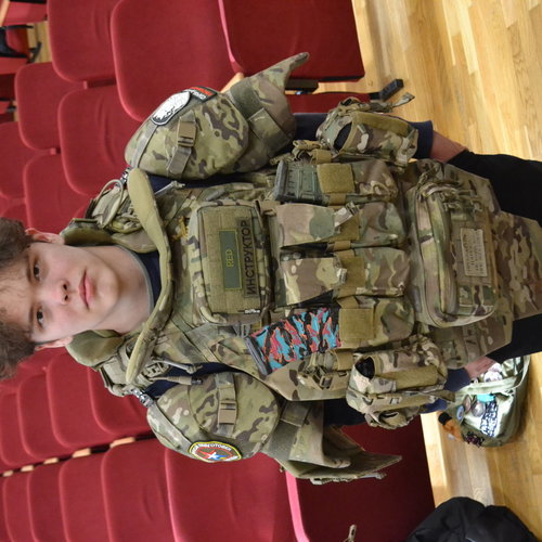 В СОШ 1 прошел урок Мужества с инструкторами Курса военной подготовки «ЗВЕЗДА».  