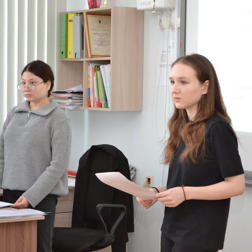 Урок "Жить экологично в мегаполисе" от волонтеров Лицея 2