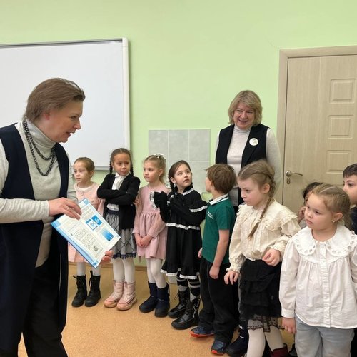 Будущие первоклассники из детского сада № 8 в гостях у СОШ 1.