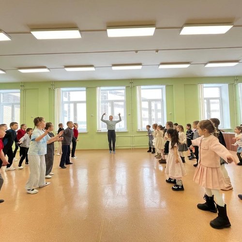 Будущие первоклассники из детского сада № 8 в гостях у СОШ 1.