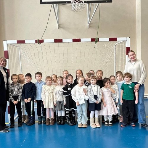 Будущие первоклассники из детского сада № 8 в гостях у СОШ 1.